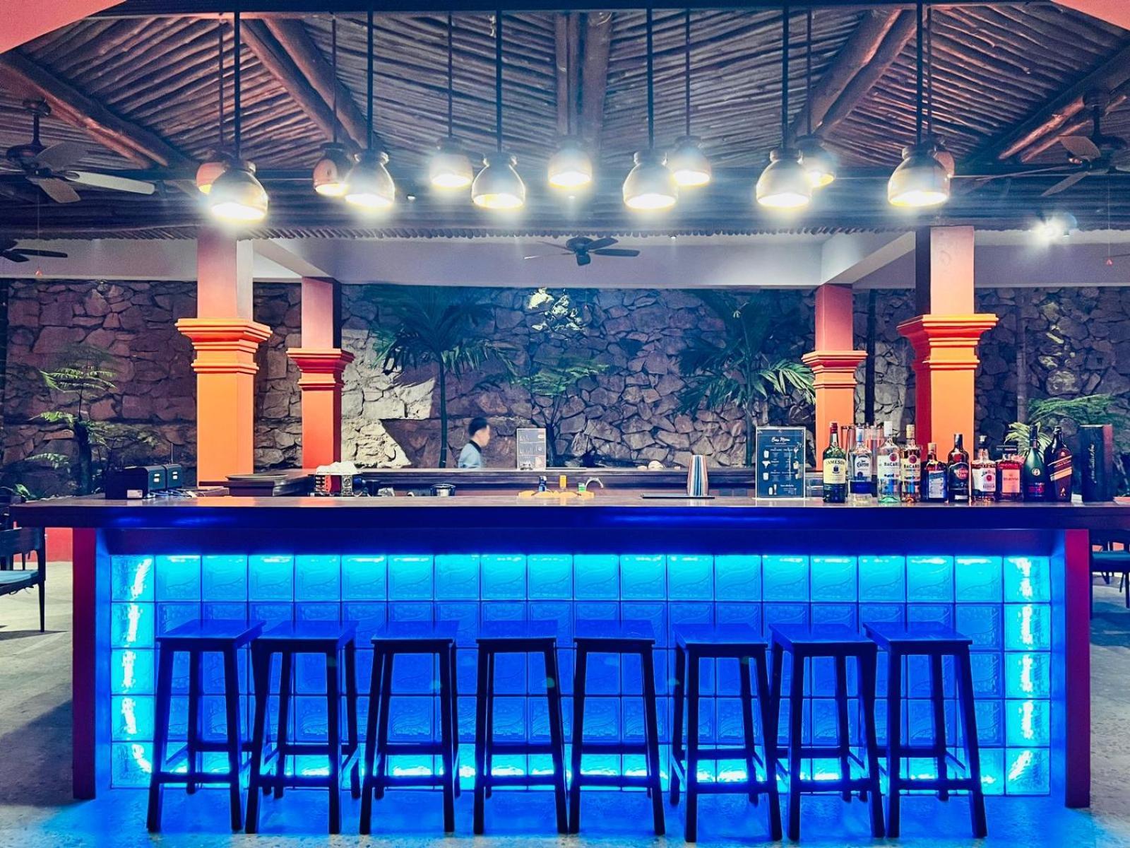 Manyo Hotel And Resort หลวงพระบาง ภายนอก รูปภาพ